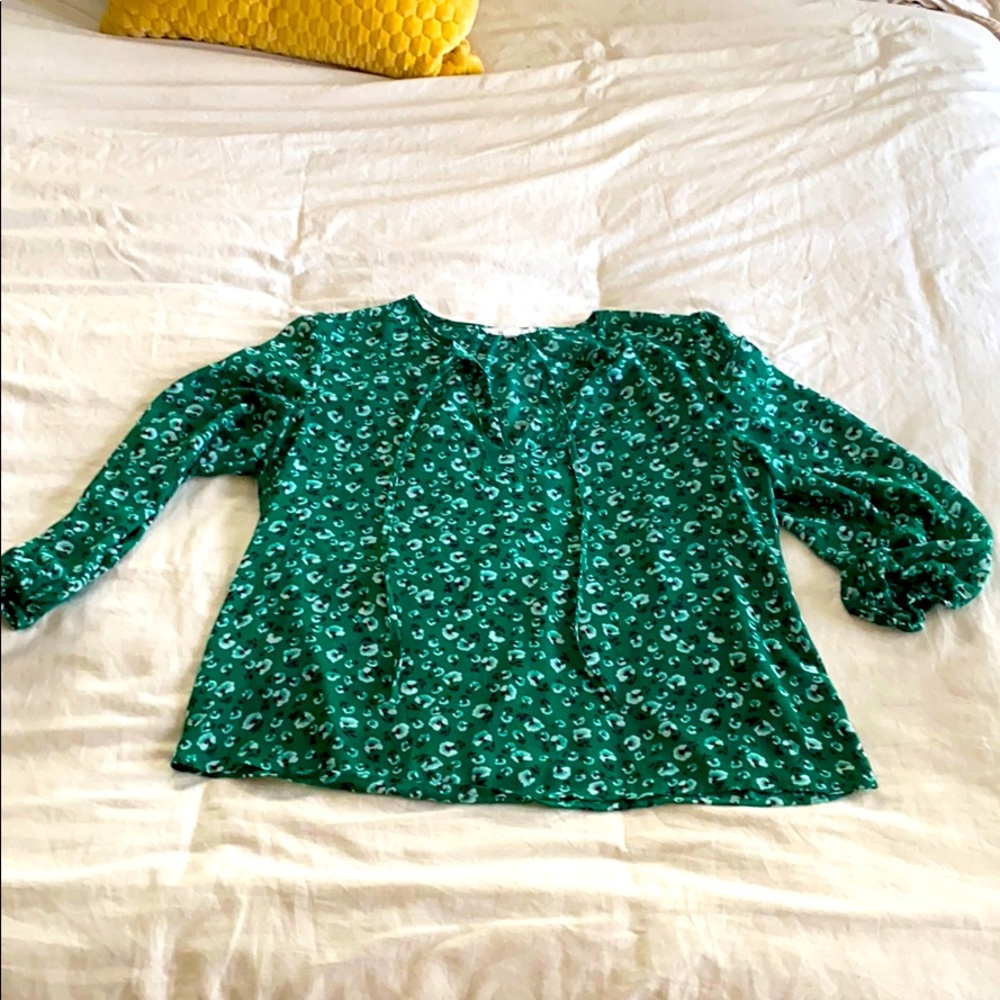 Stitch Fix - Fun 2 Fun Green floral top
